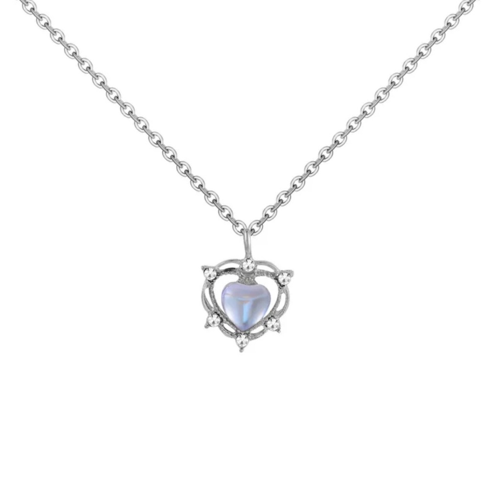 Elegant Silver Color Heart Pendant Necklace - Picture 6 of 7